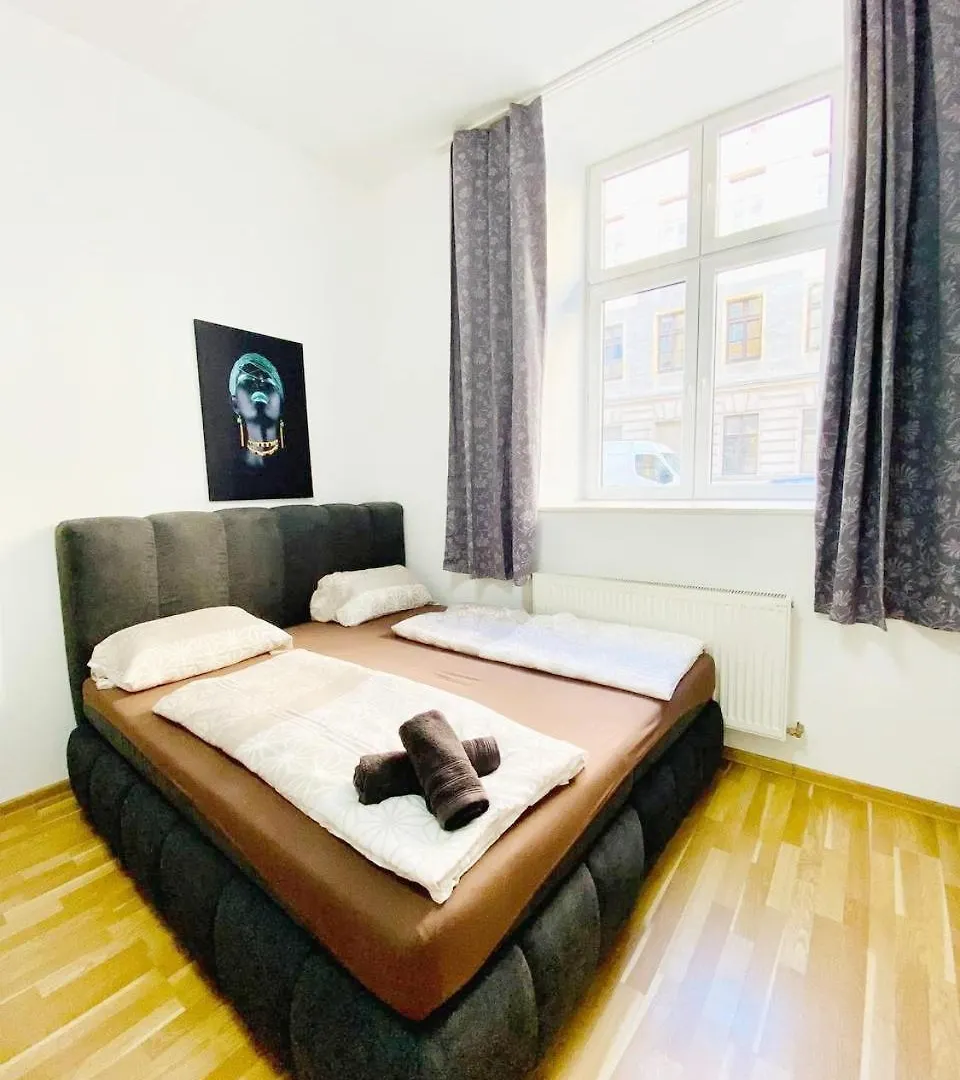 Family Studio In Schoenbrunn Area Vienna Austria